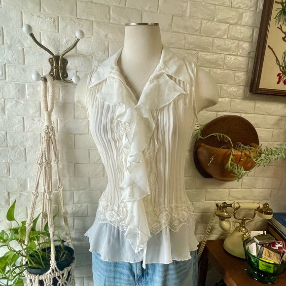 Vintage Y2K Early 2000s Whimsigoth White Chiffon + Lace Ruffle Hem Top - Picture 11 of 15